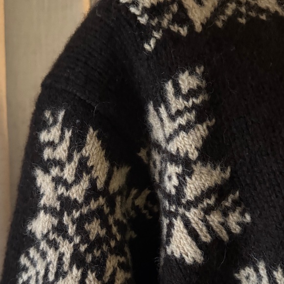 Brown and Cream Snowflake Sweater LLBean Wool - Picture 3 of 12